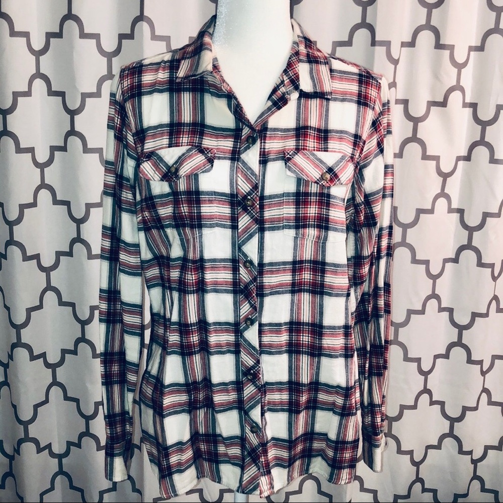 ❄️Women’s Eddie Bauer Plaid shirt